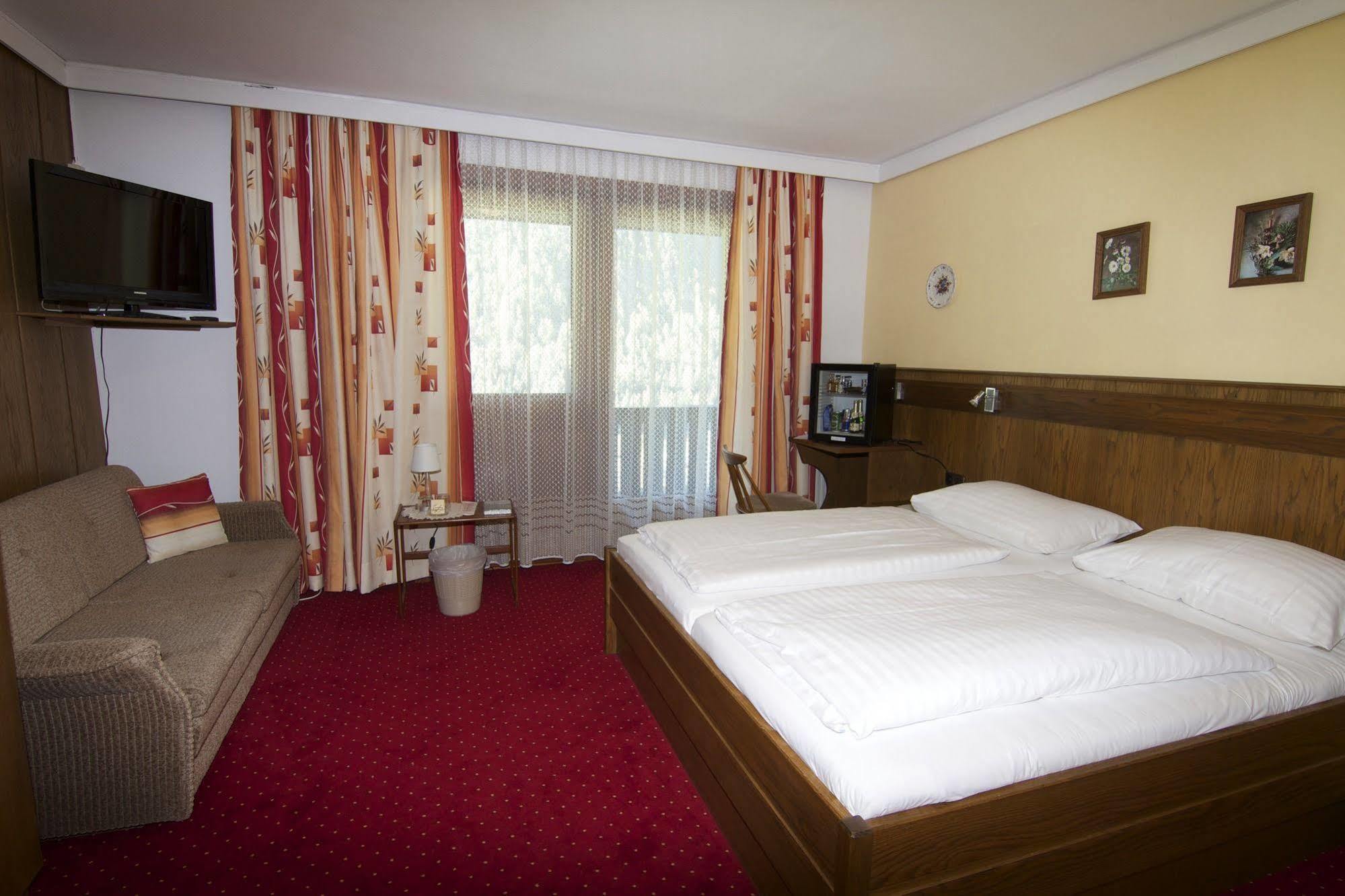 Hotel Rupertihaus Heiligenblut Esterno foto